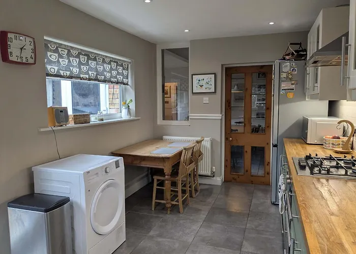 Charming 3-bedroom House In With Garden - Perfect For Families * Bristol